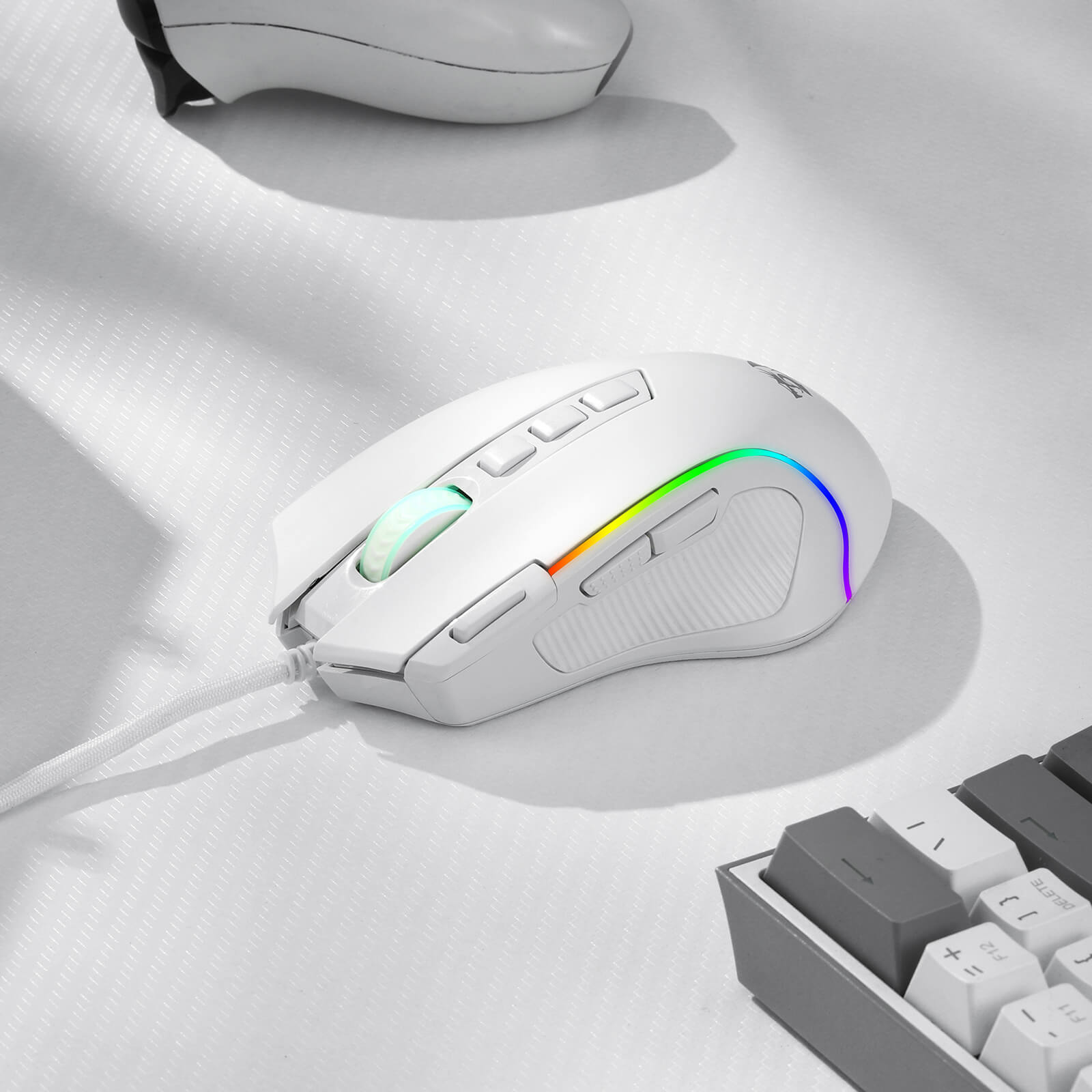 Tetikus Permainan RGB Predator Redragon M612, Tetikus Optik Berkabel 8000 DPI dengan 11 Butang Boleh Atur Cara & 5 Mod Berlampu Latar, Perisian Menyokong Butang Tembakan Pantas DIY