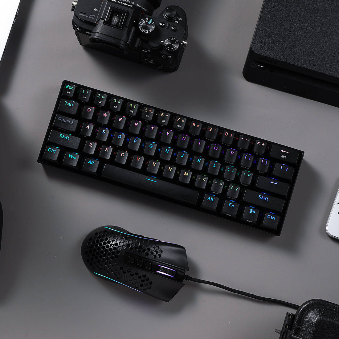 Set Kombo Papan Kekunci Mekanikal Tanpa Wayar RGB Redragon K530 60% dan Tetikus Permainan RGB Ringan M808 (Hitam)
